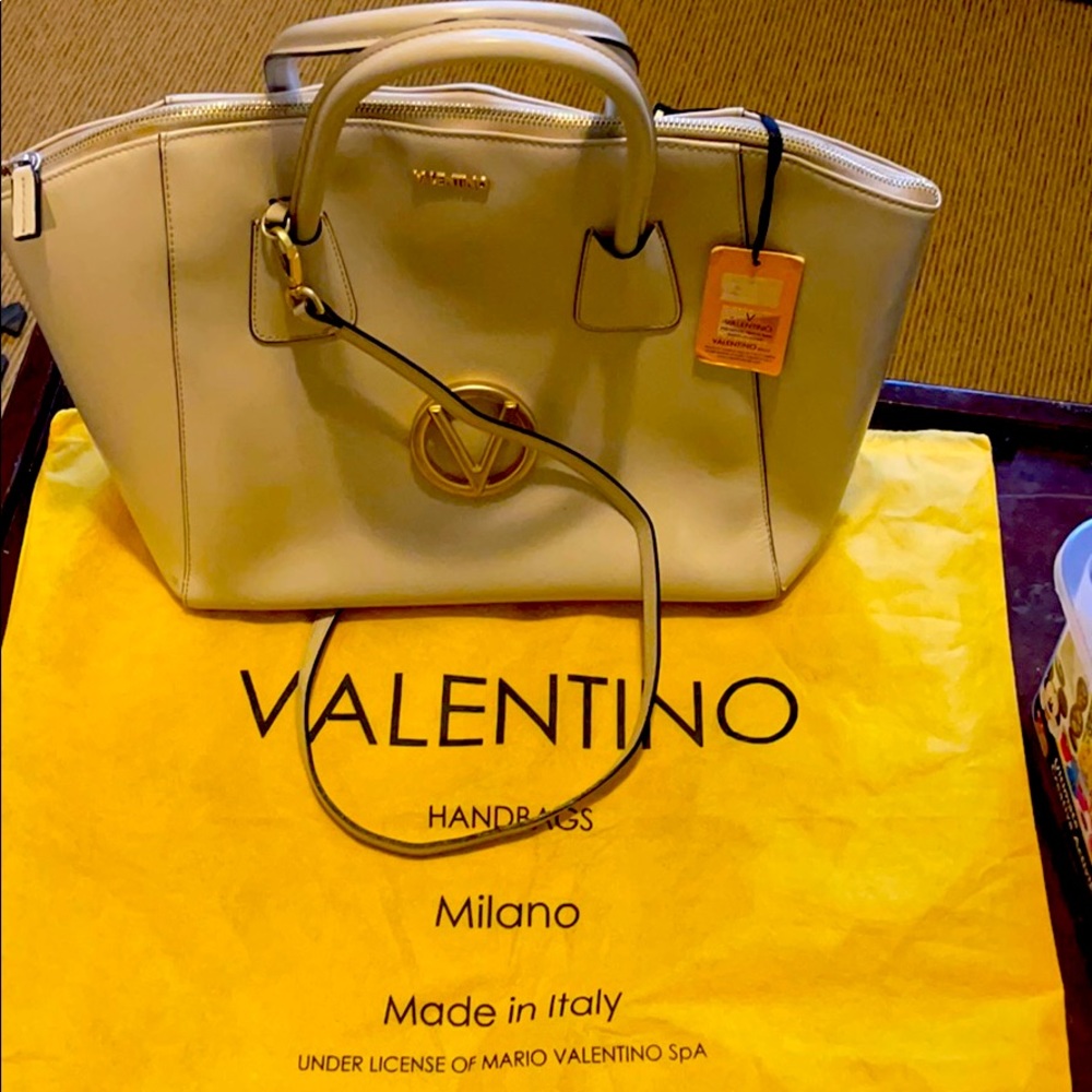 Bag, fairly used. Still in good condition